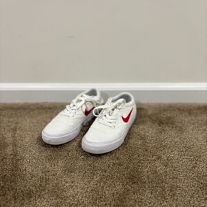 White Nike SB Skates